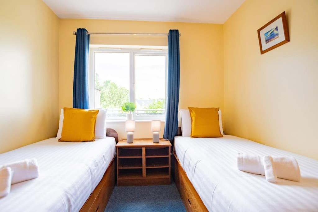 84 - Three Bed By Shortstays *