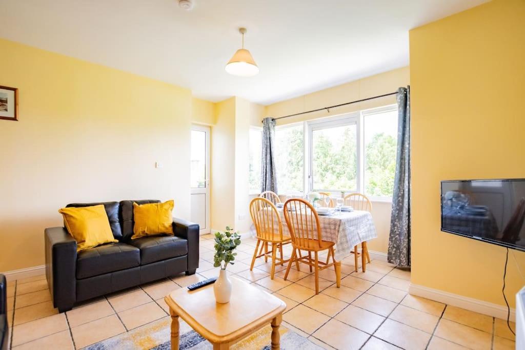 84 - Three Bed By Shortstays