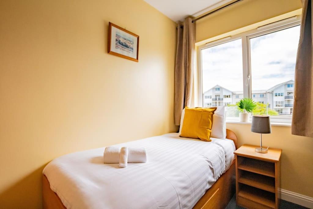 84 - Three Bed By Shortstays *