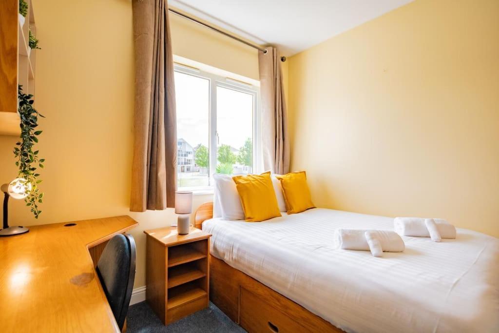 84 - Three Bed By Shortstays Appartement